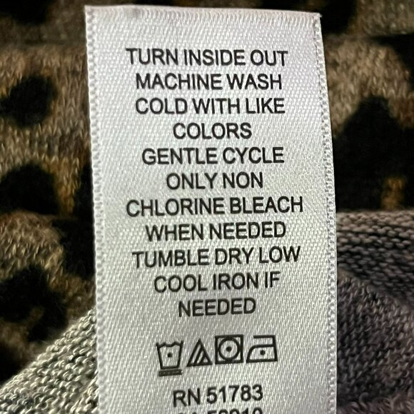 Maurices 24/7 Womens XL Animal Print Batwing Blouse Brown Black Used - Picture 12 of 16